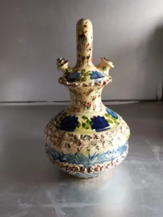 Botijo de cerámica pintado