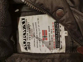 Chaqueta Norway caqui con Capucha