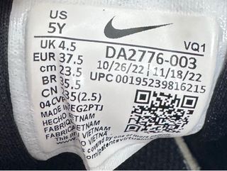 2 Zapatillas Nike Blancas y Negras