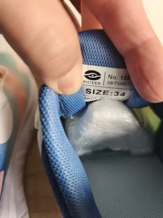 Zapatillas con ruedas PHTEER Talla 34 Sólo envío