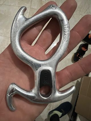 Arnés barranquismo Petzl Piraña