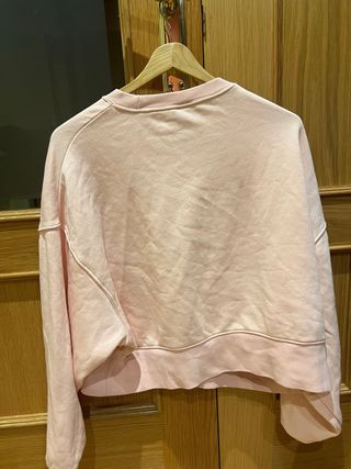 Sudadera Nike rosa cropped