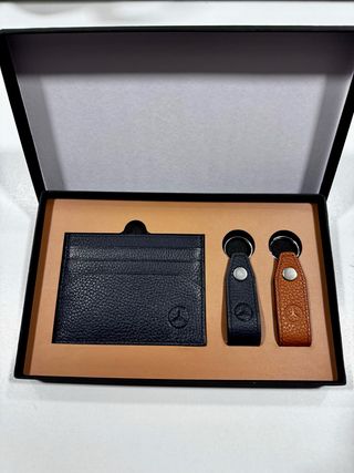 Tarjetero y Llaveros Mercedes-Benz