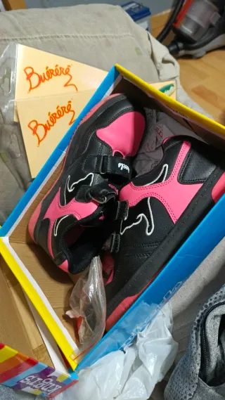 Zapatillas niña con ruedas talla 35