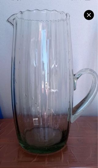 Jarras de cristal transparentes