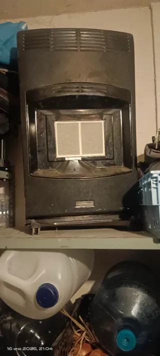 Estufa de gas Camplux negra