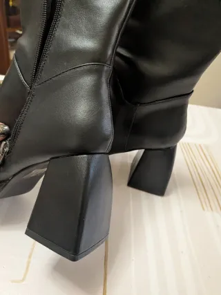 Botines negros talla 37 sin estrenar