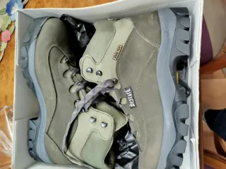 Botas montaña hombre Gore-Tex