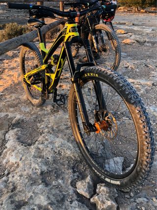 Bicicleta Enduro YT capra cf pro