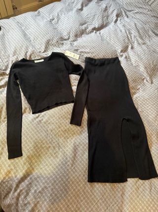Conjunto punto jersey crop y falda larga negro