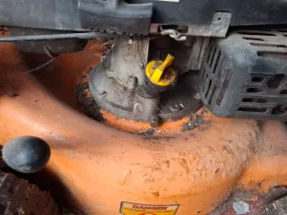 Cortacésped para piezas