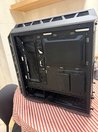 Torre + Refrigeración Liquida + Ventiladores RGB