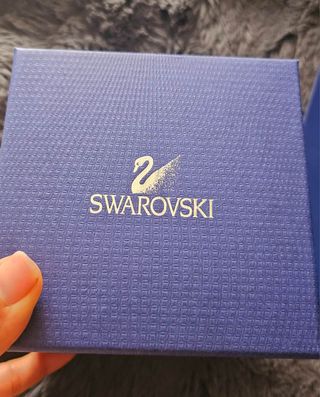 Reloj Swarovski Dorado y Morado