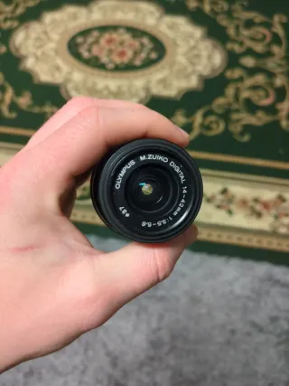 Olympus Zuiko 14-42mm Obiettivo Digitale