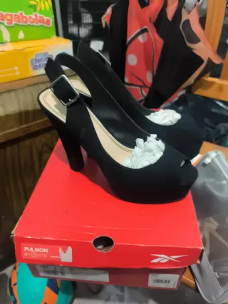 Zapatos de tacón Maripaz talla 37