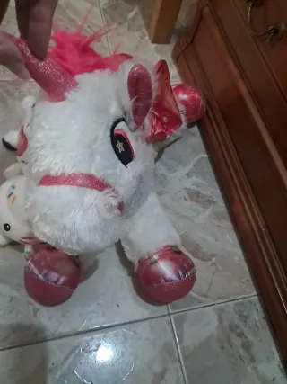 Lote de 3 peluches unicornio, perro y gato