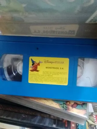 Lote 2 VHS Disney: Bambi y Monstruos S.A.