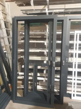 Carpintería de aluminio a medida.