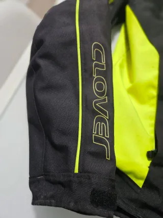 Cazadora moto clover