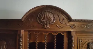 Armario Vitrina Madera maciza tallada