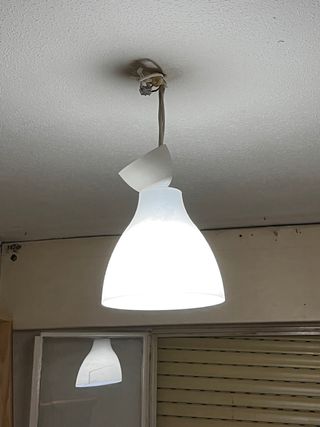 se regala 1€ Lámpara colgante IKEA