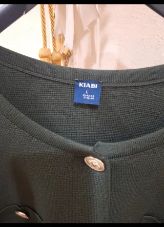 Cardigan donna verde con bottoni