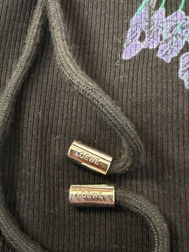 Shorts Loewe Negro con Flores Moradas