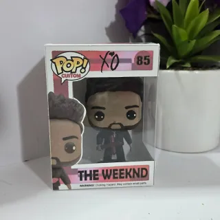 Figura The Weeknd XO