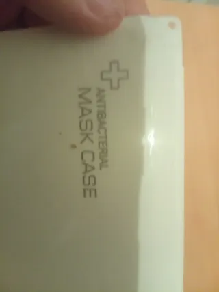 Guardador de mascarilla o mascarillas