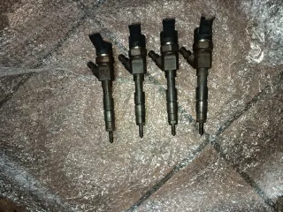 4 Inyectores Renault 1.9 dci 120cv