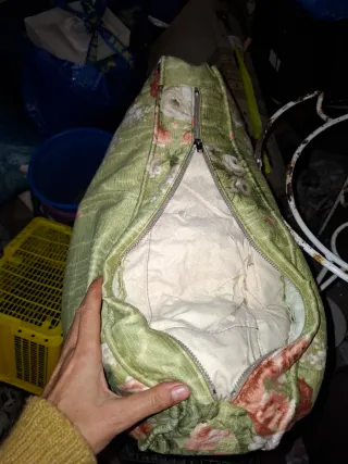 Cojín grande floral verde y rosa