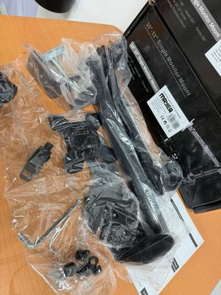 Soporte Monitor Articulado 10-32 pulgadas giratori