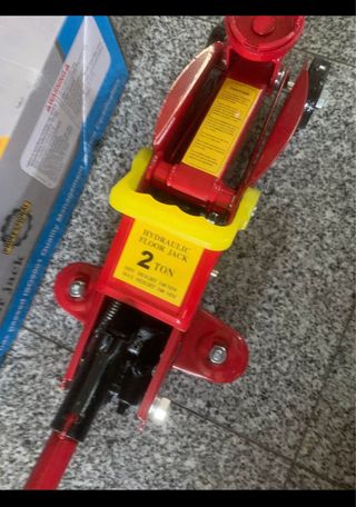 Macaco Hidráulico 2 Toneladas