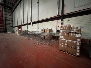 Liquidación Almacén Logística Estanterías