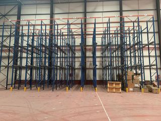 Liquidación Almacén Logística Estanterías