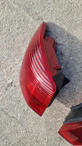 Pilotos Traseros Peugeot 407 SW 2005