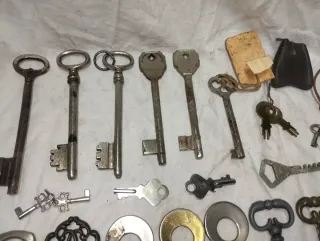 Set di chiavi antiche