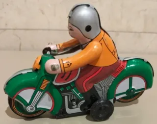 Lote 10 Juguetes de Hojalata Vintage