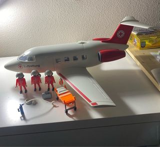 Playmobil 9534 Cruz Roja Avión y 9536 camion cruz
