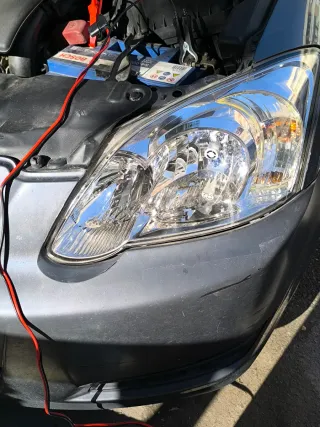 RESTAURACION DE FAROS CON POLIMERO LIQUIDO A DOMIC