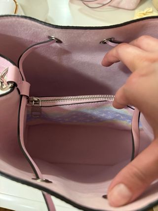 Bolso Louis Vuitton Escale NeoNoe Multicolor