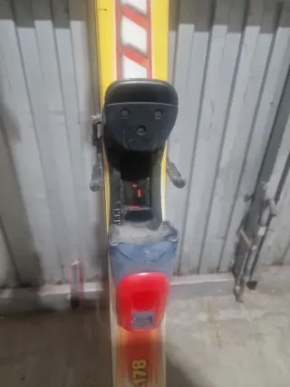 2 Pares de Esquís Tecno & Dynastar