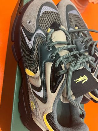 Zapatillas Lacoste Beige y Verde mi vienes grande