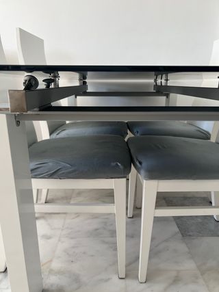 Mesa Comedor Cristal Extensible + 6 Sillas