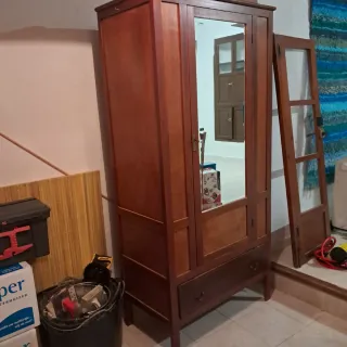 Armario vintage madera con espejo