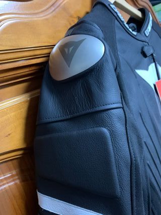 Mono Dainese 2 piezas nuevo