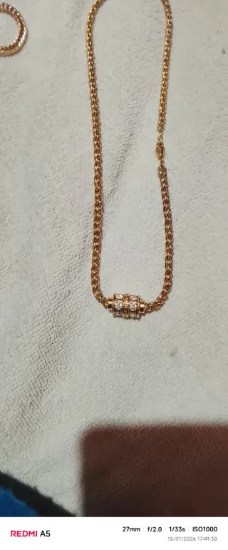 Colgantes Beige y Plateados