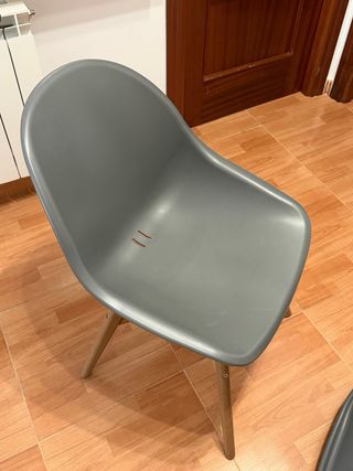 Sillas grises Ikea (2 unidades)p/u