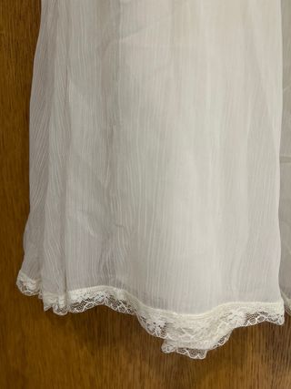 Falda gasa blanca con detalles