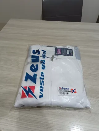 Tuta sportiva Zeus bianca e blu